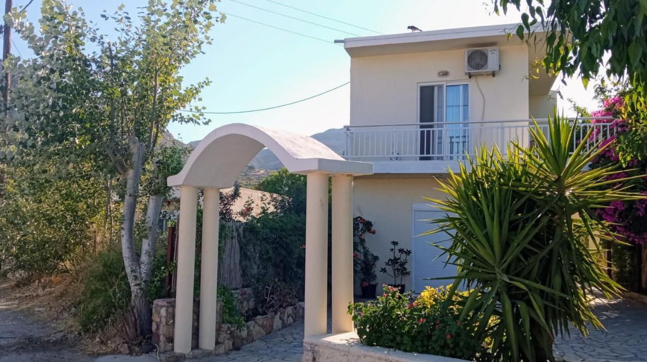Marilen Apartment Livadia  Exterior foto